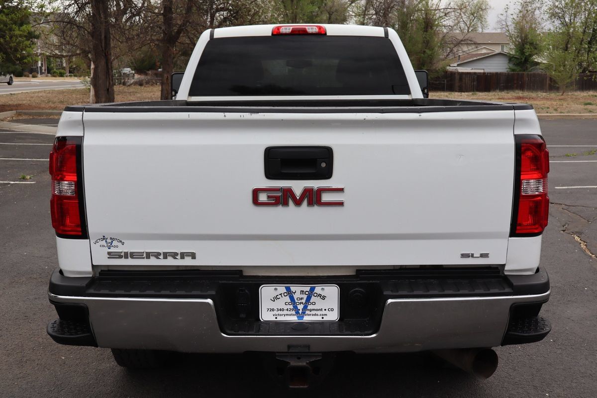 Used 2019 GMC Sierra 2500 SLE w/ Suspension Package, Off-Road AWD/4WD image 6