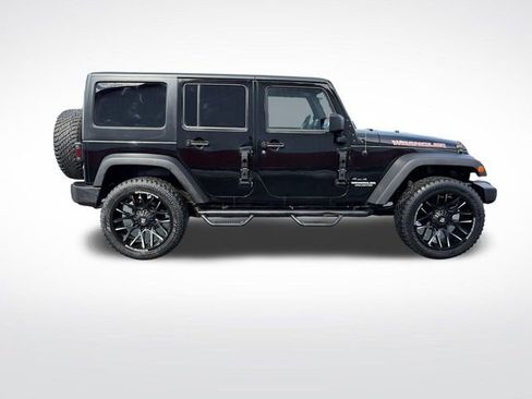 Used 2012 Jeep Wrangler Unlimited Rubicon AWD/4WD image 8