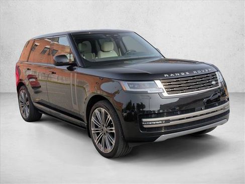 Certified 2025 Land Rover Range Rover Long Wheelbase SE AWD/4WD image 3