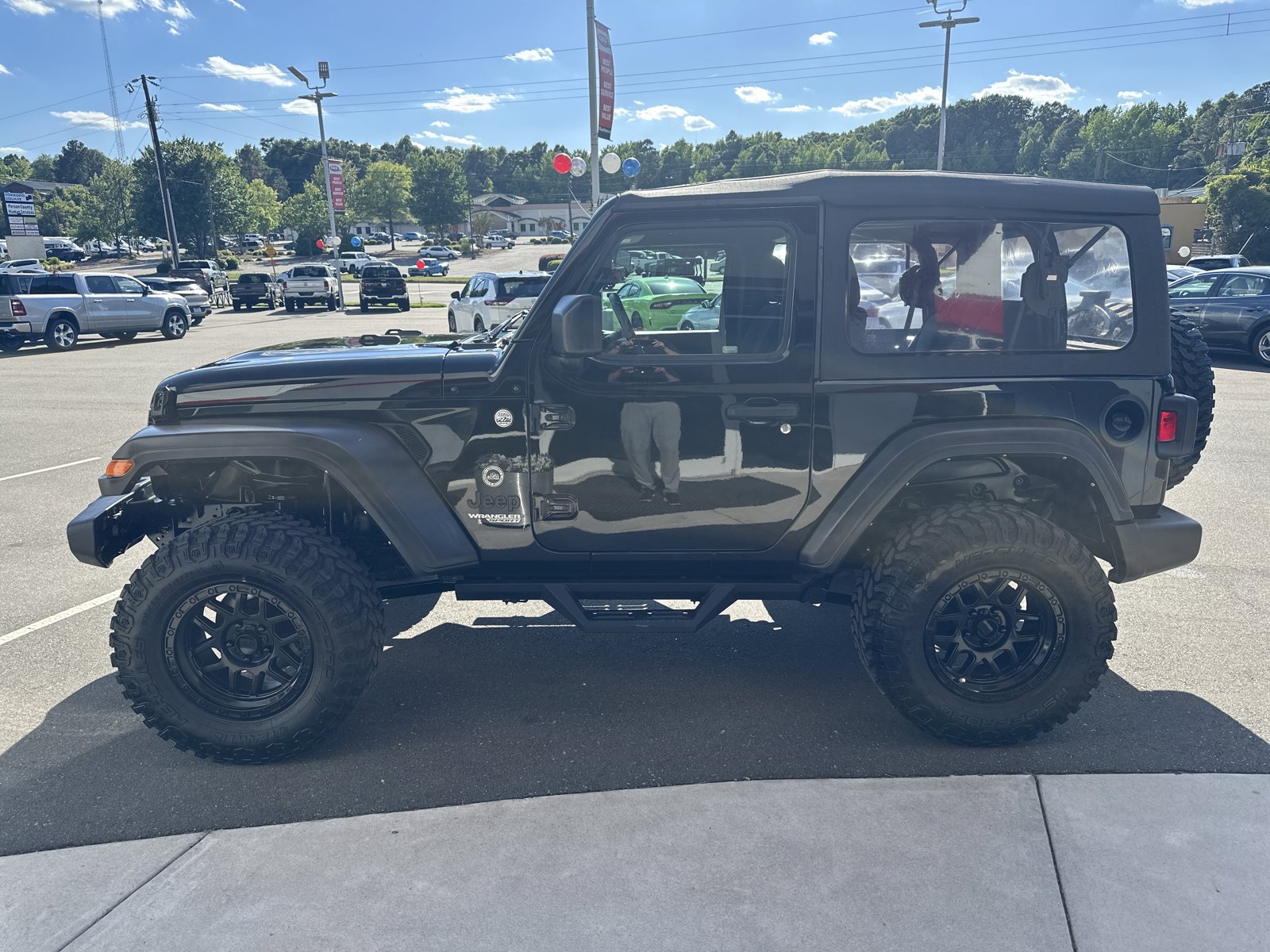 Used 2021 Jeep Wrangler Sport AWD/4WD image 5