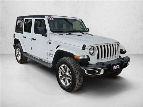Used 2022 Jeep Wrangler Unlimited Sahara image 3