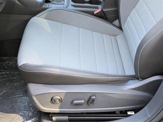 New 2025 Volkswagen Jetta SE FWD video 4