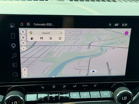 Certified 2024 Chevrolet Colorado Z71 w/ Z71 Convenience Package 2 AWD/4WD image 3