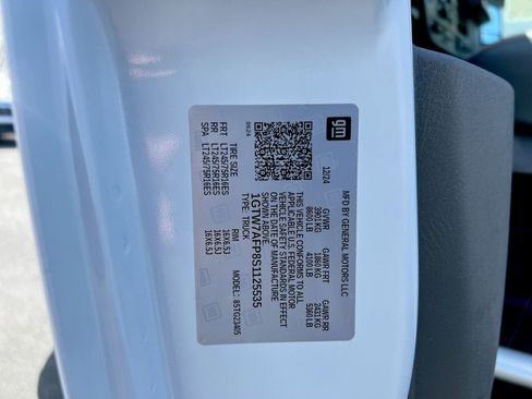 New 2025 GMC Savana 2500 w/ Communications Package image 71