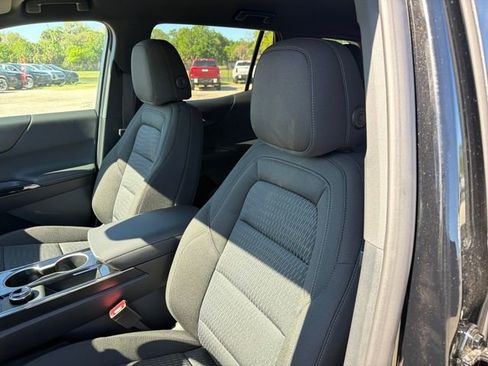 New 2026 Chevrolet Equinox LT w/ Safety and Technology Package FWD image 18