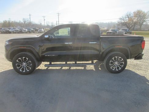 New 2026 GMC Canyon Denali image 10