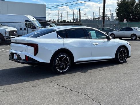 Used 2025 Kia K4 GT-Line w/ GT-Line Premium Package image 4