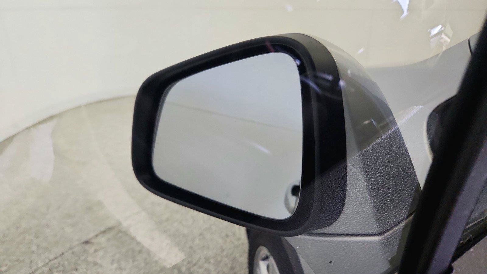 Used 2020 Chevrolet Trax LT w/ LT Convenience Package FWD image 40