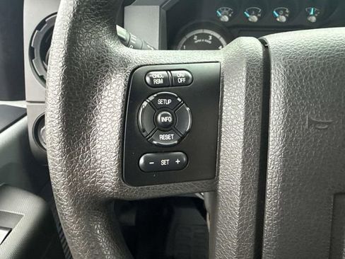 Used 2016 Ford F550 2WD Regular Cab Super Duty image 33