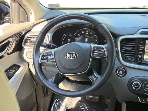 Used 2019 Kia Sorento SX w/ SX Touring Package AWD/4WD image 12