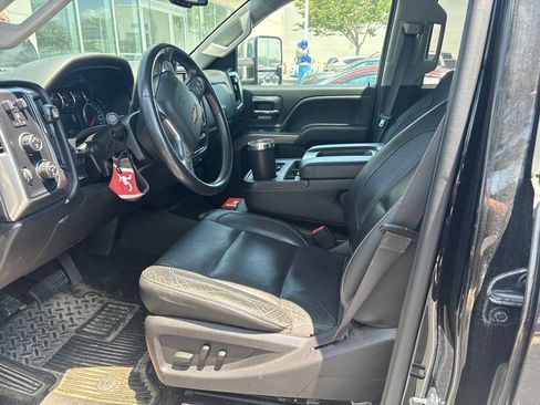 Used 2016 Chevrolet Silverado 3500 LT w/ LT Convenience Package AWD/4WD image 5