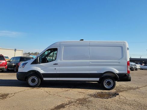 New 2026 Ford Transit 250 148 Medium Roof w/ Load Area Protection Package RWD image 3