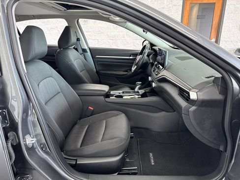 Used 2023 Nissan Altima 2.5 SV w/ SV Premium Package FWD image 46
