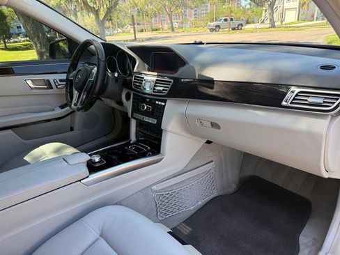 Used 2014 Mercedes-Benz E 250 BlueTEC Sedan w/ Premium 1 Package image 22