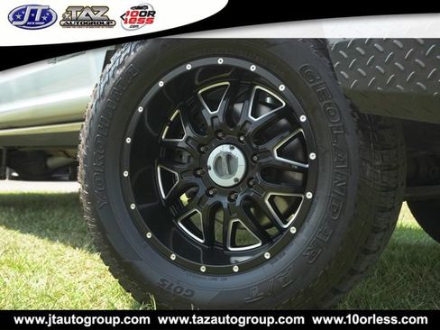 Used 2017 Ford F250 Platinum w/ FX4 Off-Road Package AWD/4WD image 2