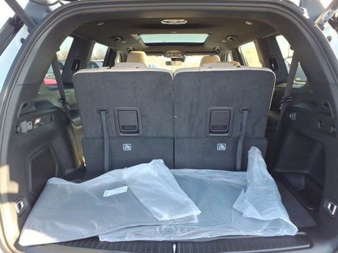 New 2026 Jeep Grand Cherokee L Limited w/ Limited Altitude Package image 20