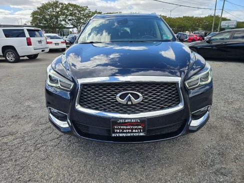 Used 2019 INFINITI QX60 Luxe w/ Essential Package image 2