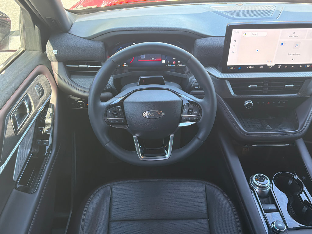 Used 2025 Ford Explorer Platinum RWD image 25
