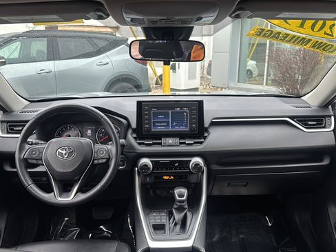 Used 2019 Toyota RAV4 XLE Premium w/ All Weather Liner Package image 26