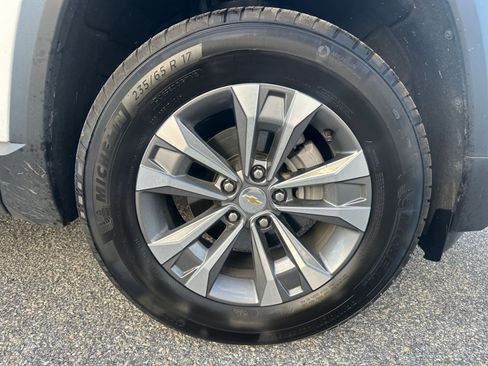 Used 2025 Chevrolet Equinox LT image 29