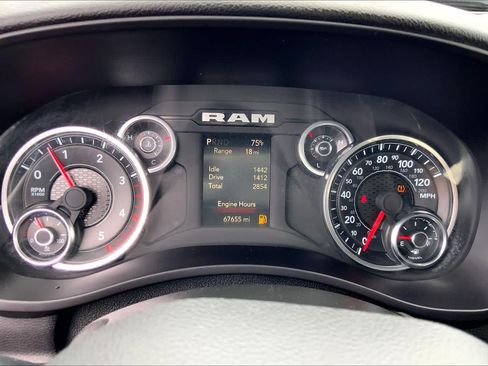 Used 2024 RAM 2500 Big Horn w/ Off Road Package AWD/4WD image 40