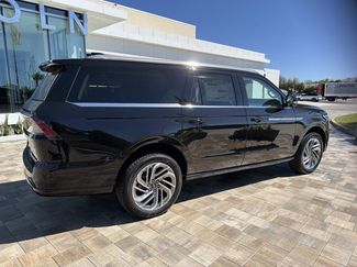 New 2026 Lincoln Navigator L Reserve AWD/4WD video 2