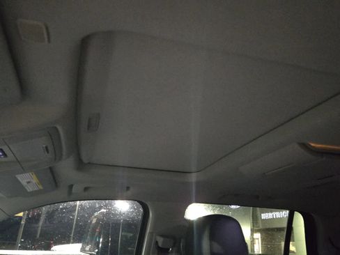 Used 2017 Chevrolet Tahoe Premier image 3