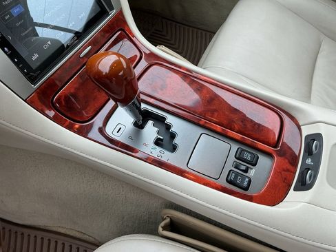 Used 2006 Lexus SC 430 Convertible w/ Preferred Accessory Pkg RWD image 14