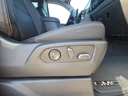 Used 2025 GMC Sierra 2500 Denali w/ Denali Reserve Package image 19