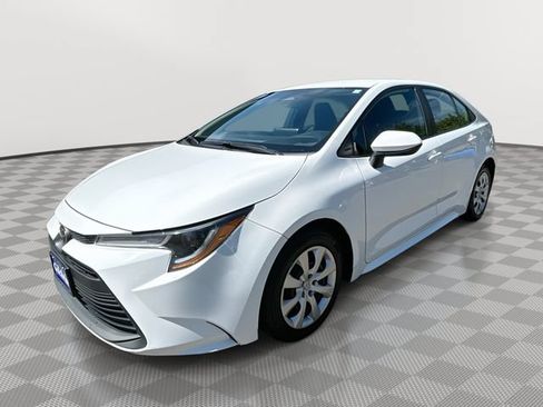 Used 2024 Toyota Corolla LE FWD image 1