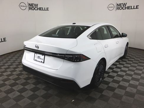 New 2026 Nissan Sentra SV w/ SV Convenience Package image 5