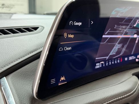 Used 2024 Cadillac XT4 Premium Luxury FWD image 24
