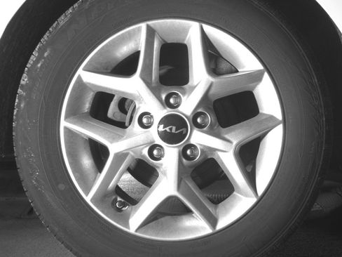 Used 2025 Kia Soul LX w/ LX Technology Package image 15