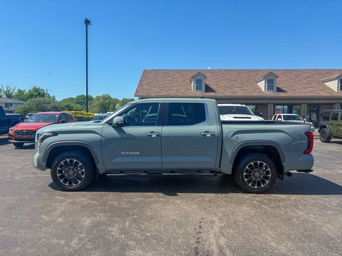 Used 2024 Toyota Tundra Limited w/ Power Package AWD/4WD image 9
