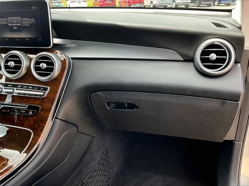 Used 2017 Mercedes-Benz GLC 300 image 19