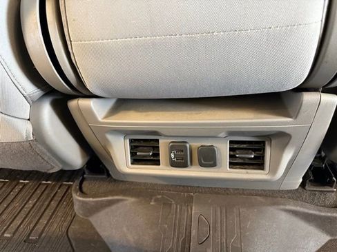 Used 2021 GMC Sierra 1500 SLE image 26