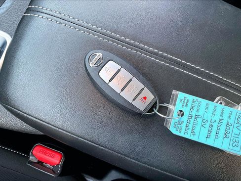 Used 2022 Nissan Sentra SV image 10