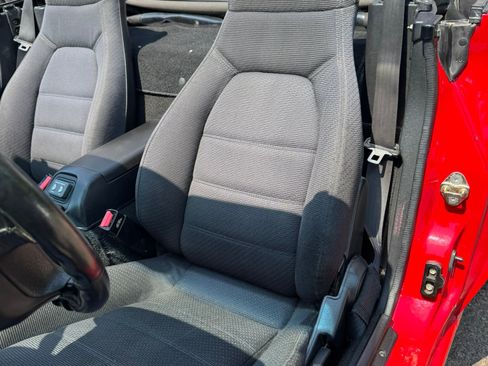 Used 1993 MAZDA MX-5 Miata RWD image 11