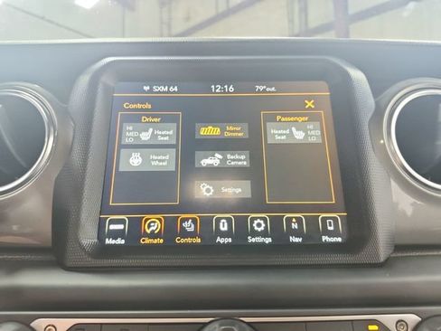 Used 2023 Jeep Wrangler Unlimited Sahara w/ Cold Weather Group AWD/4WD image 29