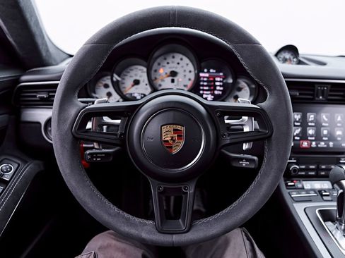 Used 2018 Porsche 911 GT3 RWD image 69