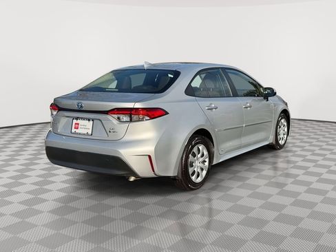 Used 2025 Toyota Corolla LE image 7