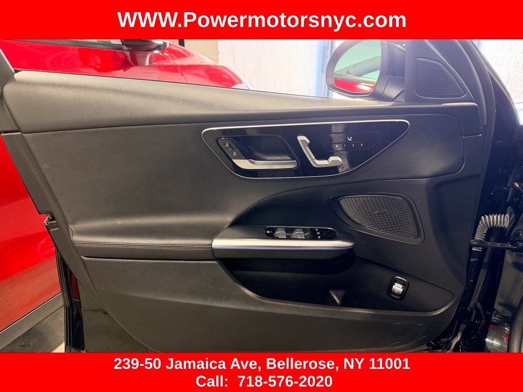 Used 2022 Mercedes-Benz C 300 4MATIC Sedan w/ Pinnacle Trim Package image 39