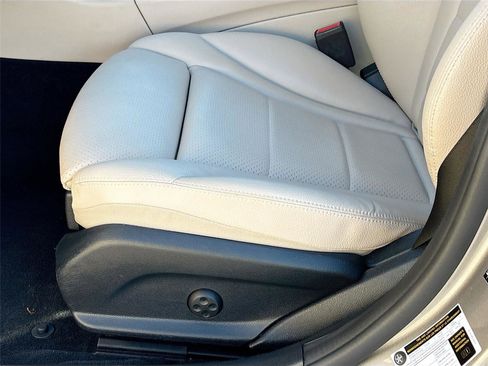 Used 2020 Mercedes-Benz C 300 C 300 image 23