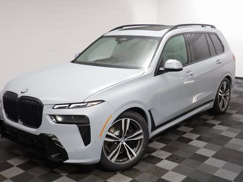 New 2026 BMW X7 xDrive40i w/ M Sport Package image 2