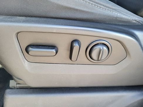 Used 2021 GMC Sierra 1500 Elevation w/ Preferred Package image 14