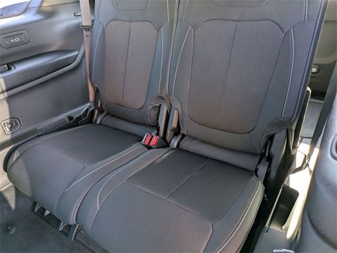 New 2025 Jeep Grand Cherokee L Laredo w/ Luxury Tech Group I image 25