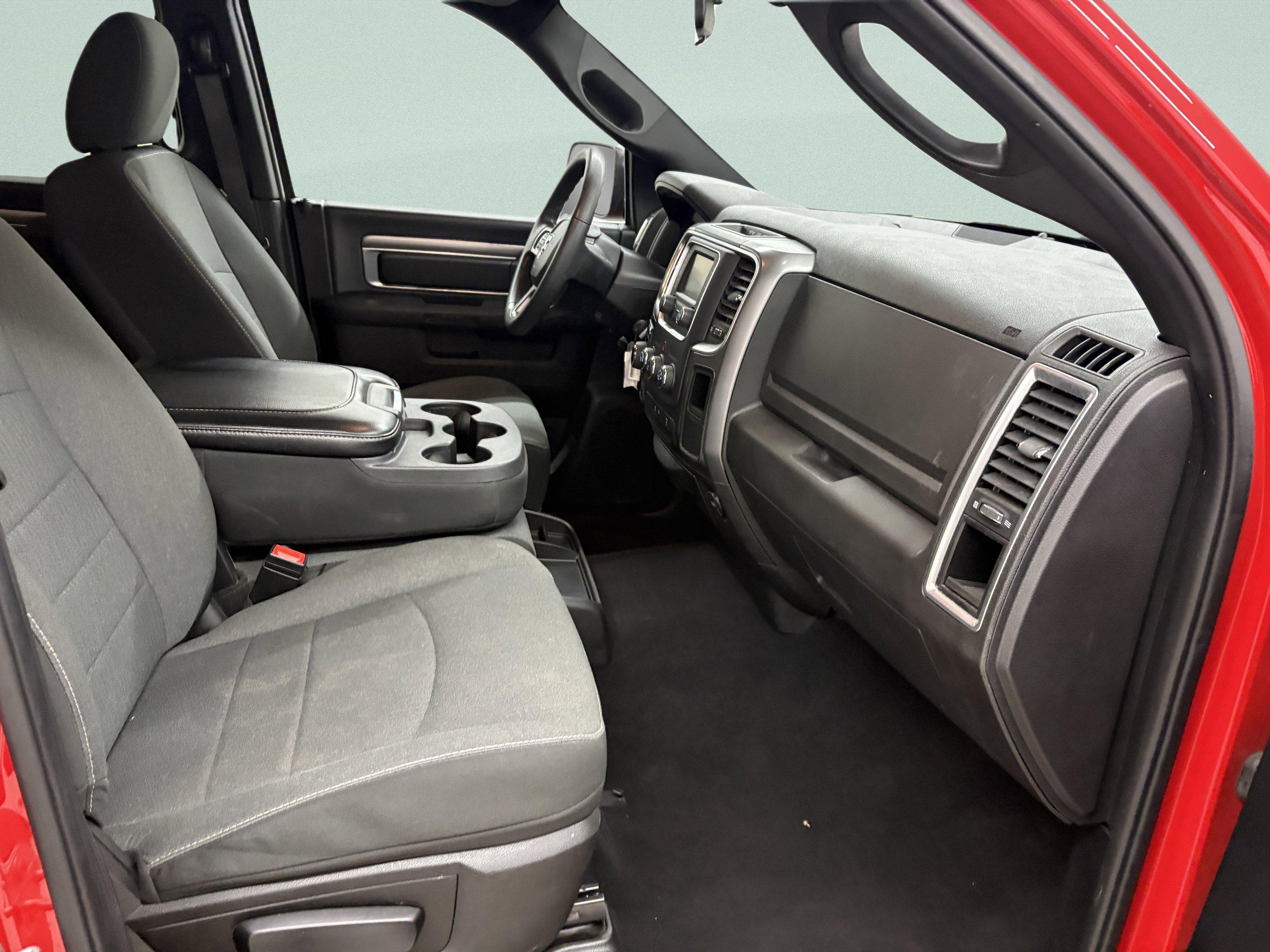 Used 2024 RAM 1500 Warlock RWD image 20