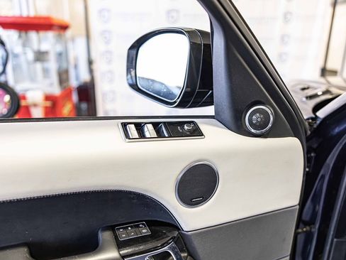 Used 2019 Land Rover Range Rover Sport HSE Dynamic image 32