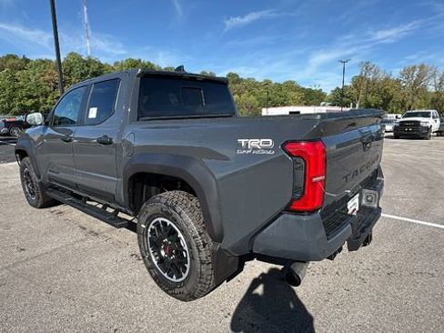 New 2025 Toyota Tacoma TRD Off-Road image 3