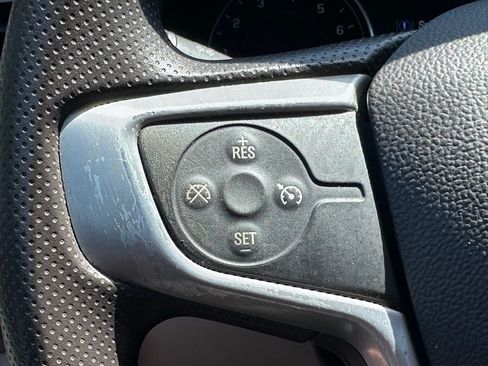 Used 2021 GMC Acadia SLE FWD image 27